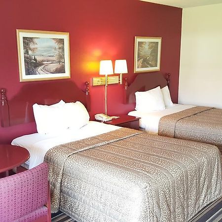 Red Carpet Inn & Suites Carneys Point/Wilmington 外观 照片